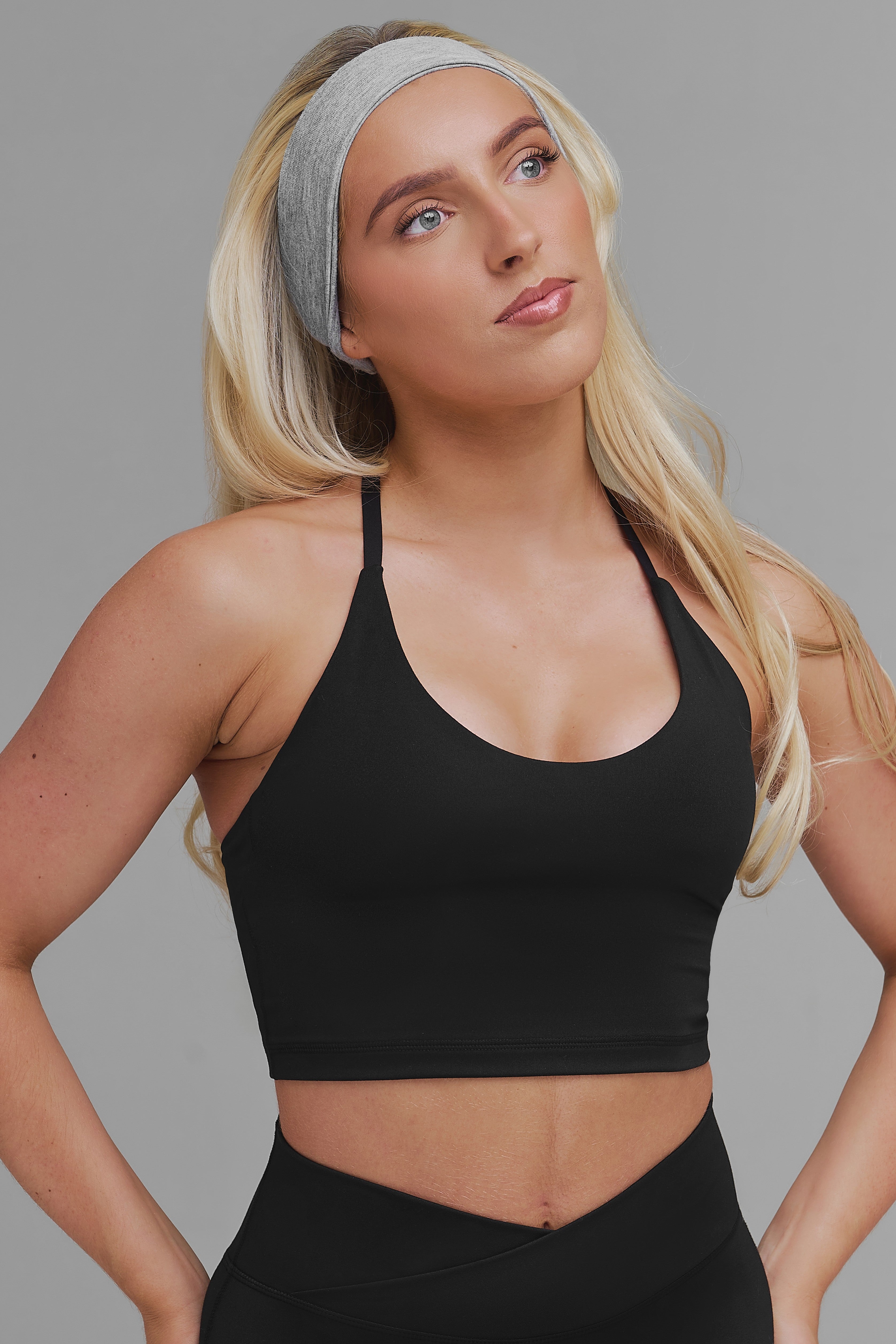 SOULFLO HALTER NECK VEST - BLACK