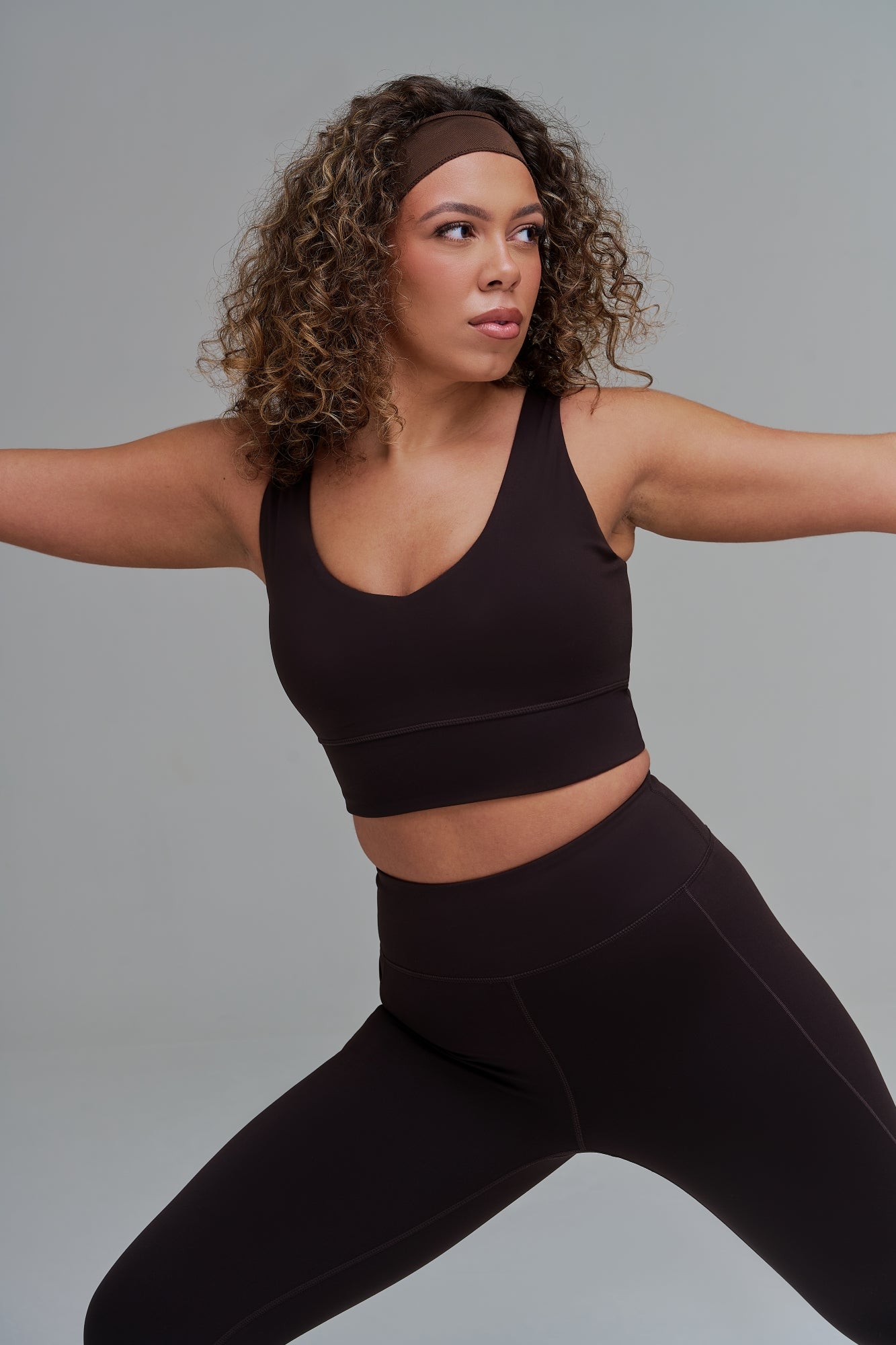 XENLITE V-NECK SPORTS BRA