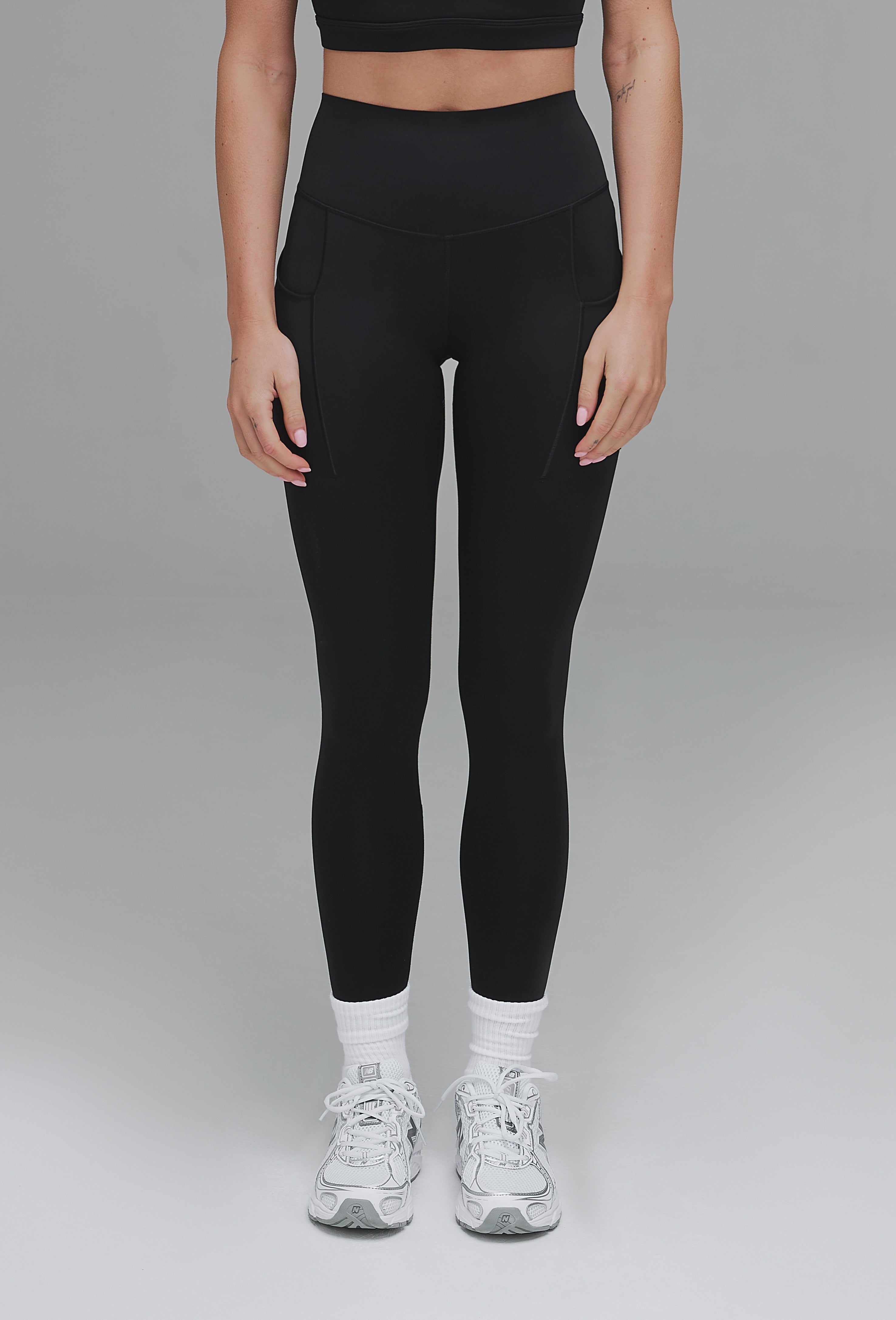 EDENVERSE WOMEN'S BONDED LEGGINGS - BLACK