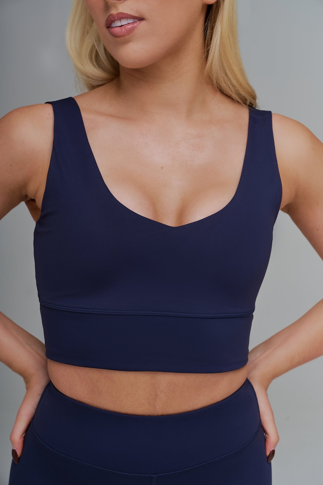 XENLITE V-NECK SPORTS BRA